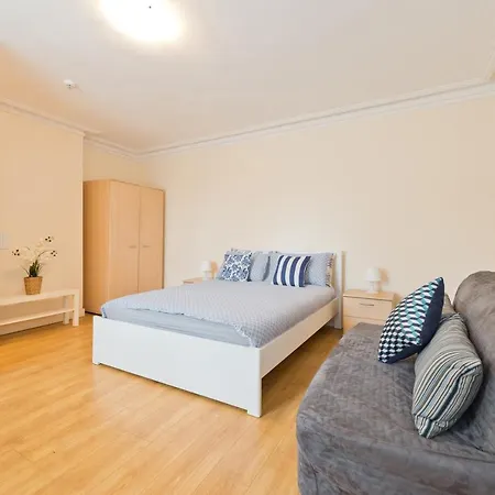 Wonderful Studio In Apartamento Dublín